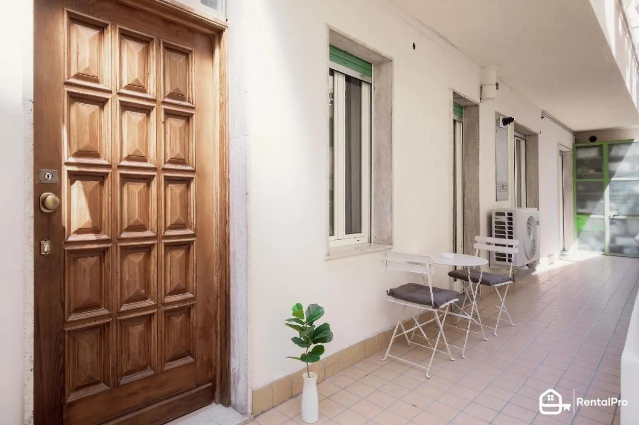 Ariston A 200M-Luxury Apartment Con A/C & Wi-Fi Sanremo 0*,  İtalya