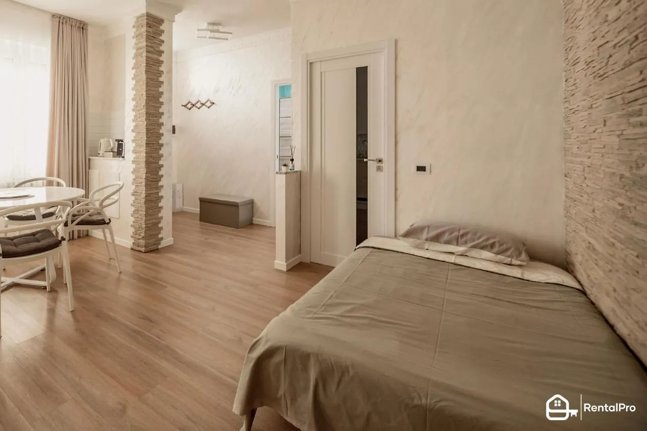 Ariston A 200M-Luxury Apartment Con A/C & Wi-Fi San Remo