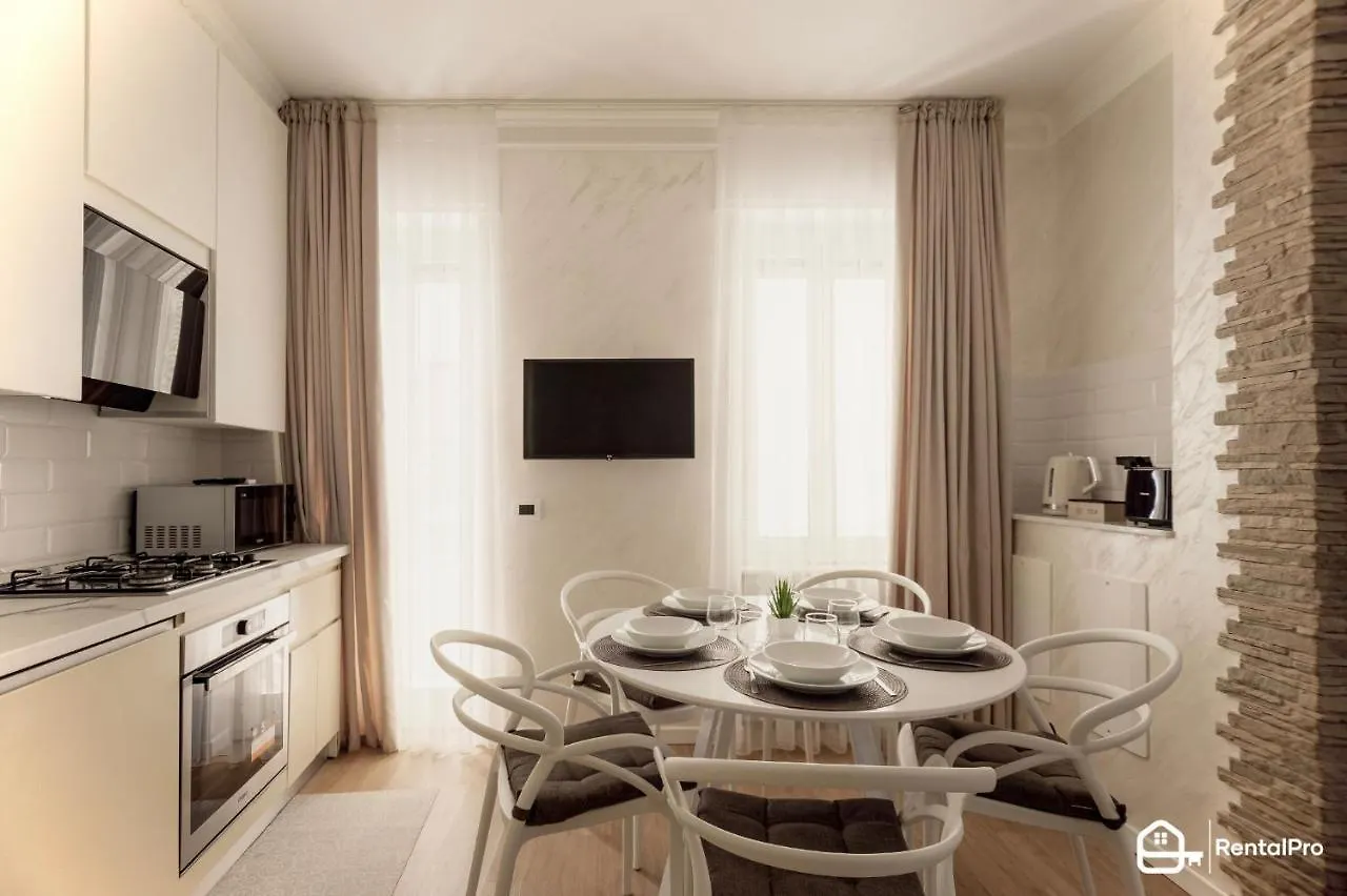 Ariston A 200M-Luxury Apartment Con A/C & Wi-Fi San Remo