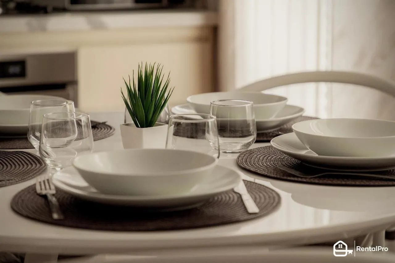Ariston A 200M-Luxury Apartment Con A/C & Wi-Fi San Remo